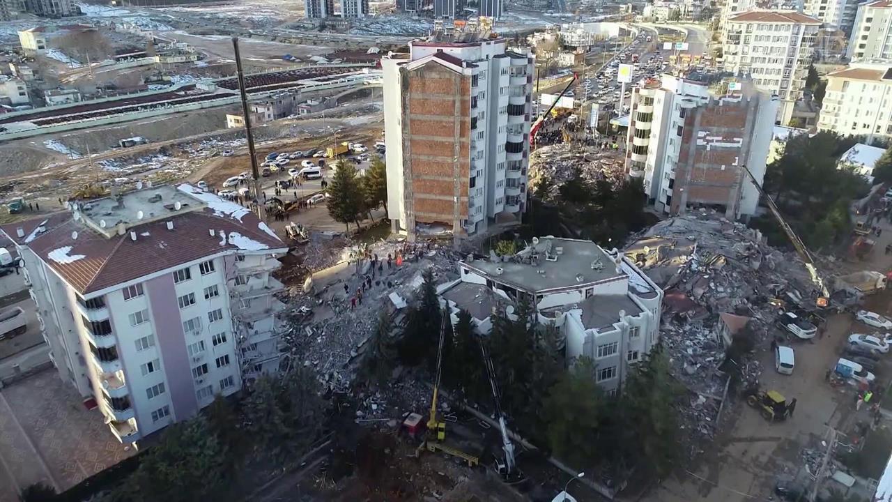 Наши соотечественники, живущие в турецком Газиантепе, вспоминают ночь, когда произошло землетрясение