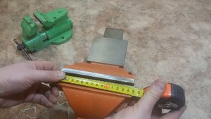 Тиски слесарные Sparta Бюджетный вариант для мастера Vise