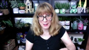 AVON Rare Pearls Intense Perfume Review + New Necklace!