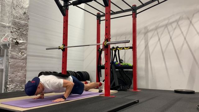 Отжимания с блином на спине смотреть онлайн