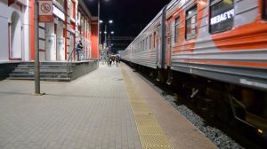 Прибытие ЭП2К-399 с поездом 392 Москва - Челябинск на станцию Рузаевка