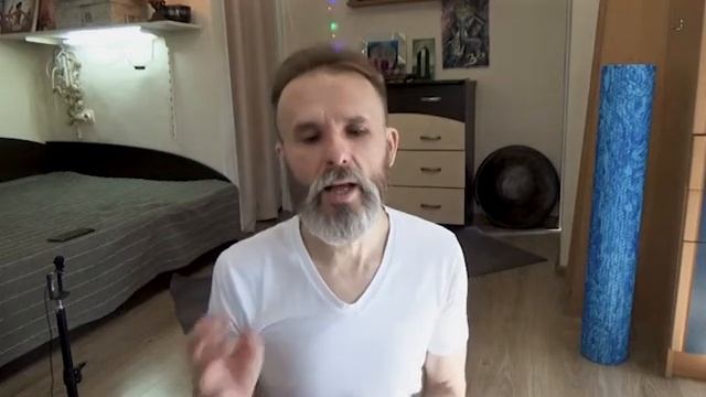 Что делать в "...дни, когда опустишь руки, и нет ни слов, ни музыки, ни сил..." смотреть онлайн