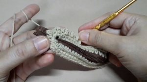 How to crochet zipper pouch - Very Easy