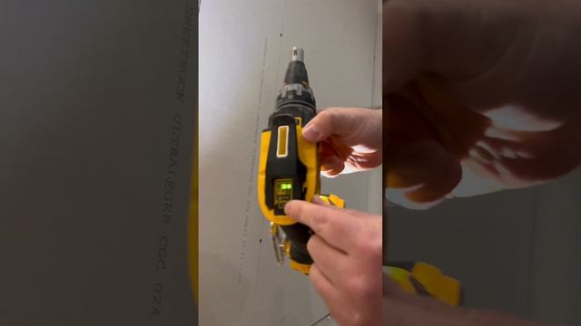 NEW Features On The Dewalt DCF630 20v Drywall Gun