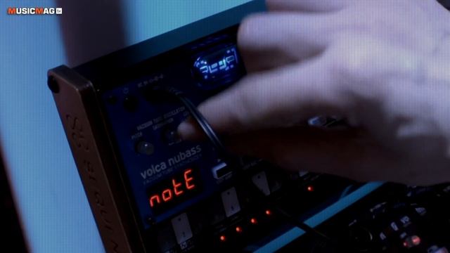 Korg Volca NuBass: ламповый грувбокс (Superbooth19) смотреть онлайн