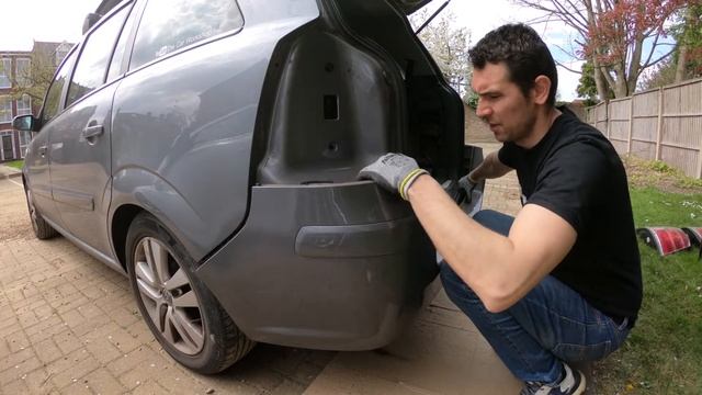 Zafira B rear bumper removal The Car Workshop смотреть онлайн