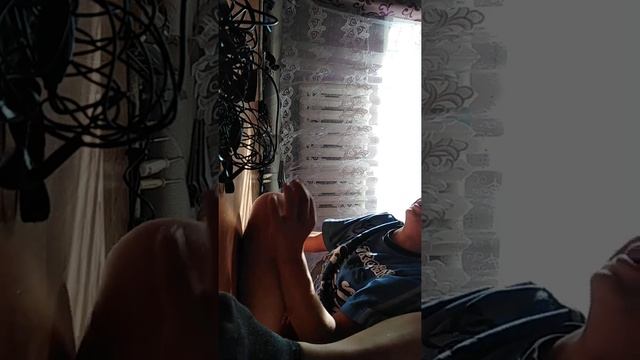 Распутываем наушники смотреть онлайн