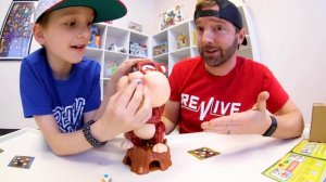 Father & Son PLAY CHOMPING CHARLIE! / Don't Make Him Burst!