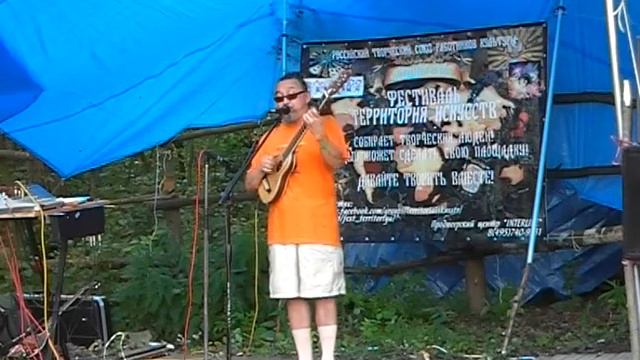 Женис Искаков - Переведiть мене через майдан (Віталій Коротич) смотреть онлайн