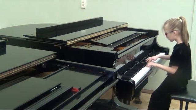 С. Прокофьев. "Сказочка" из "Детской музыки" смотреть онлайн