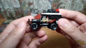 JOHNNY LIGHTNING | 1980 TOYOTA LAND CRUISER | 1/64 SCALE