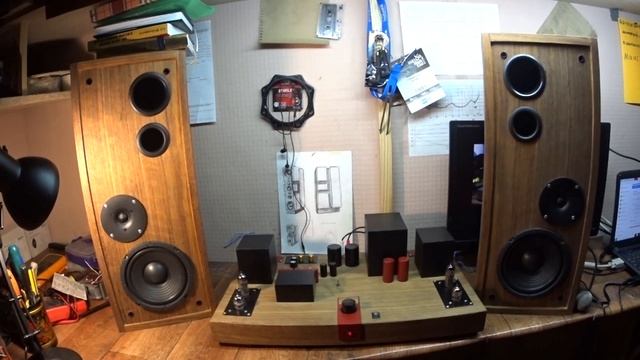 Электронная музыка на ламповом усилителе_(ЛАМПОВЫЙ УСИЛИТЕЛЬ)_как звучит ламповый усилитель смотреть онлайн