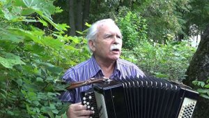 Геннадий Федульев исполняет свою песню "АХ, ЛЮБОВЬ"