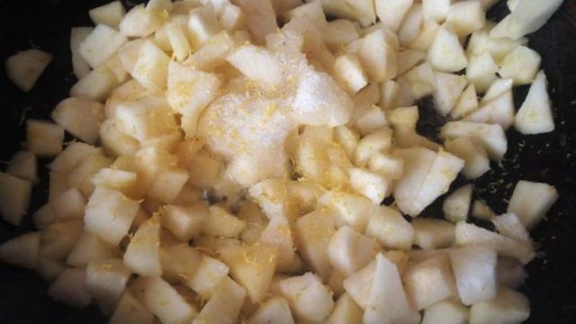 Булочки с яблоками