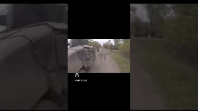 Прямой выстрел и поражение от Русского танка в американский бронеавтомобиль "Humvee" укробоевиков!