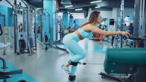 ТРЕНИРОВКА НА ЯГОДИЦЫ ОТ ИЗВЕСТНОГО ТРЕНЕРА | выпады, махи, кроссовер от Ани Рот