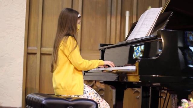 Eleanor's 2021 piano recital 3: Spanish Castanets смотреть онлайн