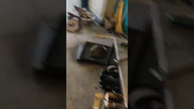 Каминз,постучался в моторный цех! смотреть онлайн