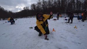 Рыбалка зимой, ловля форель на поставушки.