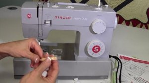 Singer Heavy Duty 4423 2 Accessories