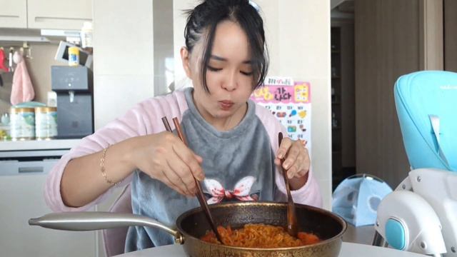 САМЫЙ ОСТРЫЙ РАМЕН ?? ПО КОРЕЙСКИ | МУКБАНГ MUKBANG #рамен #мукбанг #mukbang смотреть онлайн