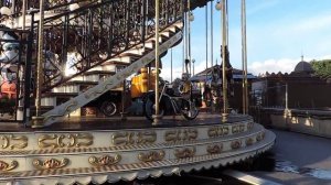 Carousel, Paris