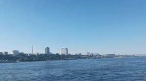 Вид на Волгоград с Волги.