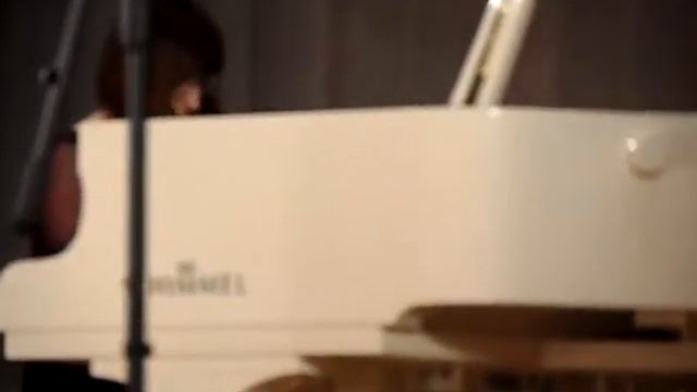 "Урок в концертном зале". А.Бызов. Мисс Джой. смотреть онлайн