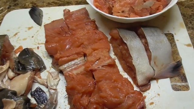 Заливной рыбный пирог с горбушей. Простой рецепт - потрясающий результат.
