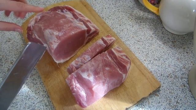 Экономное меню на день. Бисквитный рулет. Борщ. Тушеное мясо. смотреть онлайн