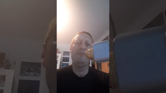 Караоке "Уно моменто "на "чисто моїй" італійській мові!!! Живіть в радості!!!