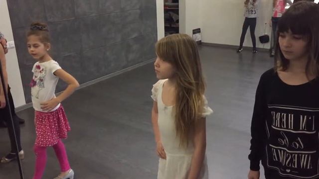 Дом талантов: постановка (дефиле) смотреть онлайн