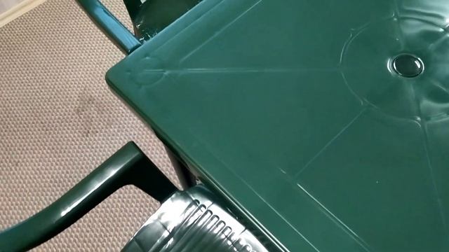 Комплект пластиковой садовой мебели зелёного цвета смотреть онлайн