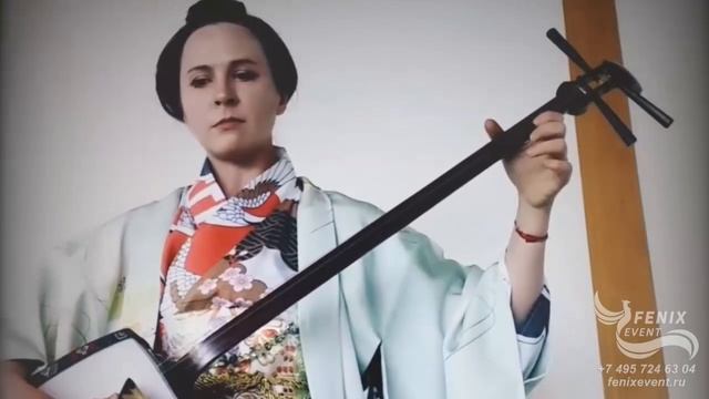 Заказать японских музыкантов на праздник в Москве - музыкант на сямисэн на встречу гостей.MP4