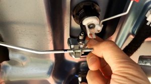 Замок багажника Terrano