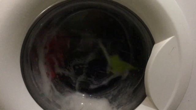 Стиральная машина LG F1292MD, стирка курток на программе «Пуховое одеяло» (часть 1) смотреть онлайн