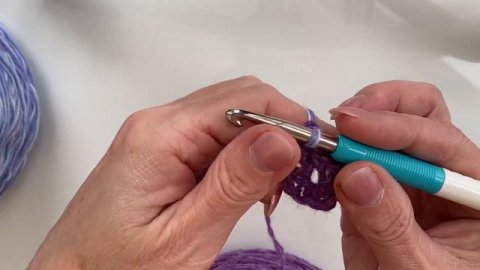 Плед крючком. Как связать #плед #каксвязать #пледкрючком #вязаныйплед #мккрючком #crocheted #plaid