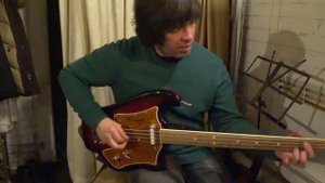 Бас гитара Тоника