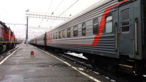 ЧС2К-851 с поездом отправляется со станции Пенза-1