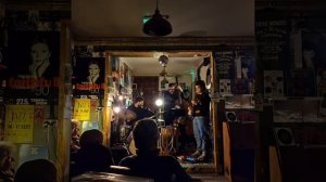 Tom Ford, Jon Thorne & Chris Jones Jazz Trio live @ Sounds + Grounds