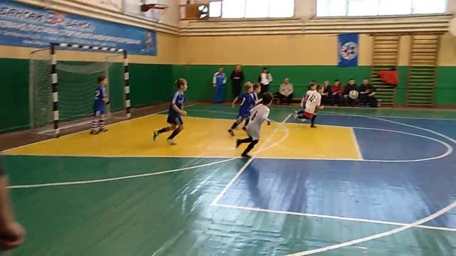 Смена 2 - Восток 1 Игра за третье место. Первый тайм. Начало. смотреть онлайн