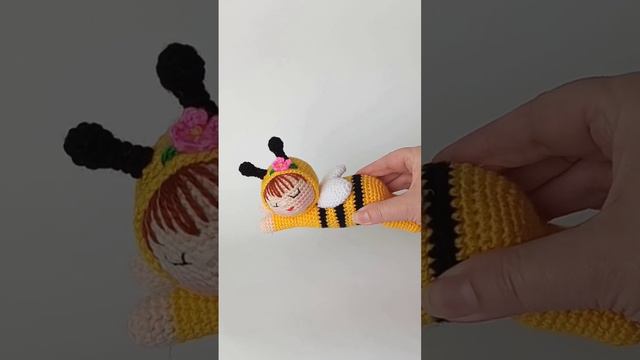 🌸Doll in yellow pajamas Bees crochet pattern // Куколка в пижамке Пчёлки крючком МК🌸