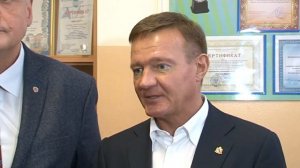 Роман Старовойт посетил Золотухинский район и провел там заседание администрации области