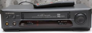 видеомагнитофон SAMSUNG