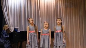 "От чего вы плачете, берёзы?" Ж. Металлиди