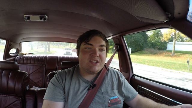 1978 Lincoln Continental Town Car Review - Long & Lavish! смотреть онлайн