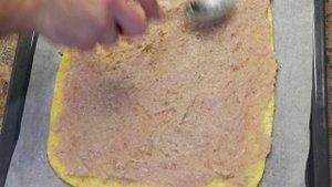 ПОТРЯСАЮЩИЙ РЕЦЕПТ: Сырный рулет с мясной начинкой!