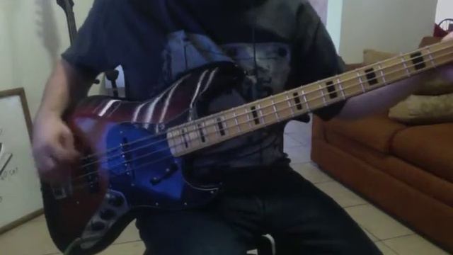 Fender American Jazz Bass pick test смотреть онлайн