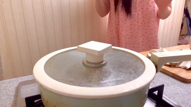 ENG) 자취생 브이로그 ? 로제떡볶이 만들고 새우볼 튀겨먹고? 마켓컬리 장보기 좋아하는 자취일상 (언박싱,에그샌드위치,함박스테이크,자두청,김치찌개,돈까스,도시락,배떡,딸기라떼