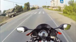 Прокатил девушку на мотоцикле 186 км ч на заднем колесе